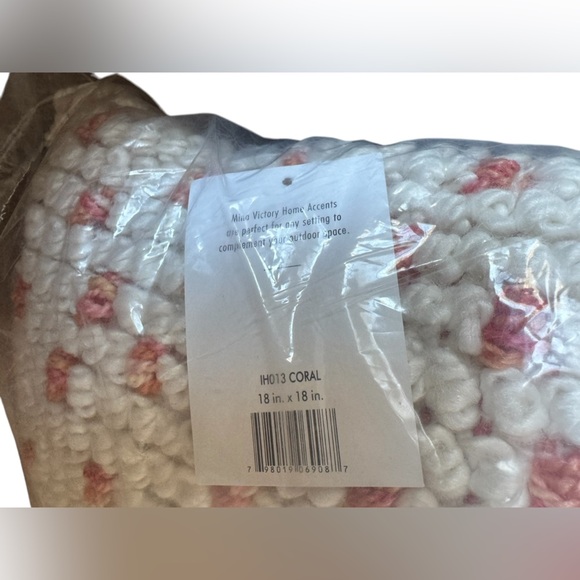 Mina Victory Outdoor Pillows Loop Dots 18"X18" Orange Indoor/Outdoor Throw - Picture 10 of 11